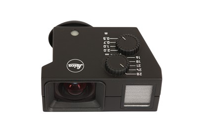 Lot 197 - A Leitz 16-18-21-24-28mm Universal Wide Angle Viewfinder (12011)
