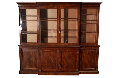Lot 134 - A WILLIAM IV MAHOGANY BREAKFRONT BOOKCASE