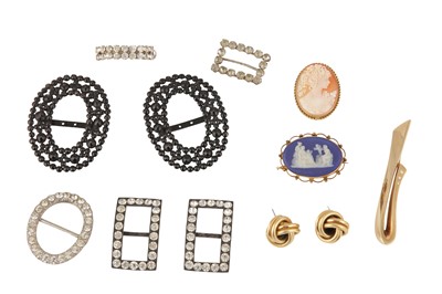 Lot 86 - A GROUP OF JEWELLERY