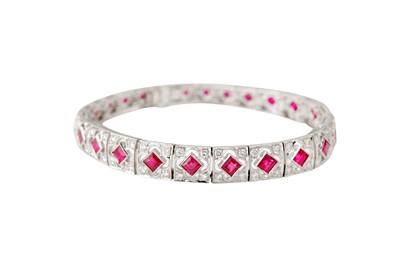 Lot 40 - A ruby and diamond bracelet 

A ruby and diamond bracelet