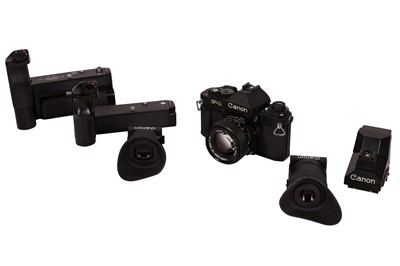 Lot 477 - A Canon F-1N SLR Camera Outfit