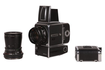 Lot 285 - A Hasselblad 500 EL/M SLR Medium Format Camera