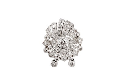 Lot 35 - A diamond pendant