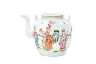 Lot 199 - A CHINESE FAMILLE-ROSE TEAPOT AND COVER