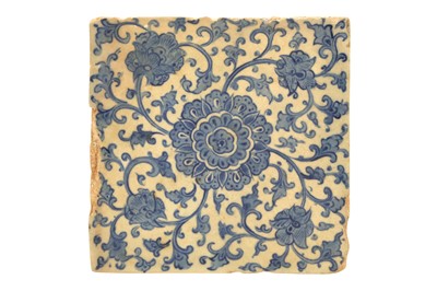 Lot 54 - AN OTTOMAN DAMASCUS BLUE AND WHITE POTTERY TILE