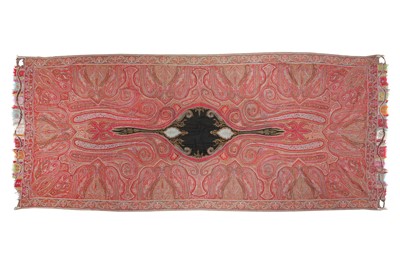 Lot 392 - A LONG JAMUVAR KASHMIRI SHAWL