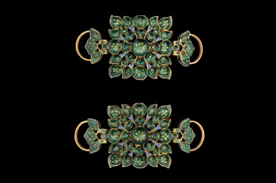 Lot 376 - λ A PAIR OF ENAMELLED GOLD NINE-GEM (NAVRATNA) ARMLETS (BAZUBAND)