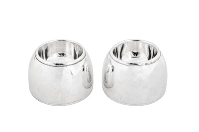 Lot 414 - A pair of Victorian sterling silver trencher salts, London 1885 by Robert Dicker