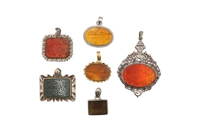 Lot 443 - SIX MOUNTED HARDSTONE INTAGLIOS