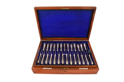 Lot 309 - A cased George III silver handled table knife set, London circa 1770 by WP