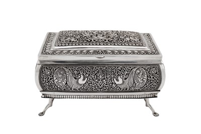 Lot 386 - An early 20th century Ceylonese (Sri Lankan) unmarked silver cigar or cigarette box, Kandy or Colombo circa 1920