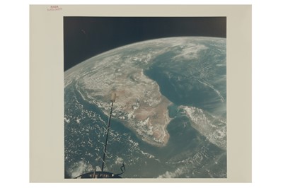 Lot 361 - Gemini 11: Earth Orbit View