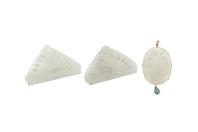 Lot 374 - THREE JADE PENDANTS WITH FLOWER AND BIRD MOTIFS