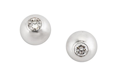 Lot 46 - Cartier I A pair of diamond earstuds 'Perle de diamants'