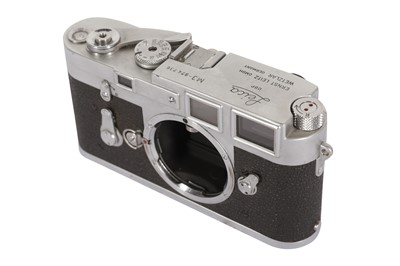 Lot 145 - A Leica M3 ELC SS Rangefinder Camera