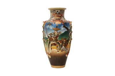 Lot 588 - A LARGE JAPANESE SATSUMA 'SAMURAI' VASE