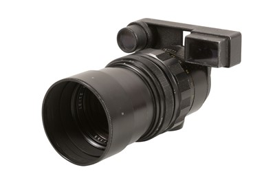 Lot 308 - A Leitz 135mm f/2.8 Elmarit Lens w/Ocular Attachment