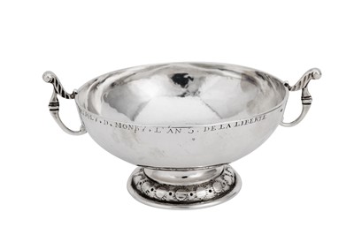 Lot 476 - A Louis XVI late 18th century French provincial silver twin handled cup (coupe à deux anses), Burgundy region circa 1780