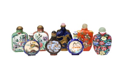 Lot 434 - A GROUP OF EIGHT CHINESE SNUFF BOTTLES