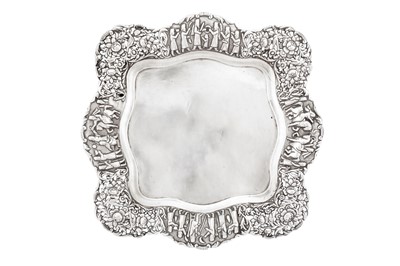 Lot 470 - An early 20th century Persian (Iranian) unmarked silver fruit stand, Shiraz circa 1930