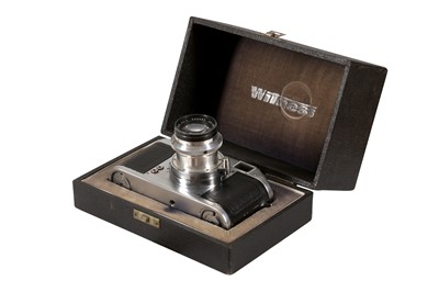 Lot 152 - An Ilford Witness Rangefinder Camera