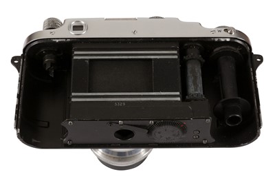 Lot 152 - An Ilford Witness Rangefinder Camera