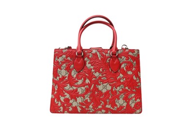Lot 29 - Gucci Hibiscus Red Arabesque Supreme GG Top Handle Tote
