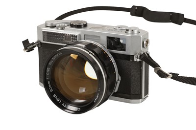 Lot 186 - A Canon 7 Rangefinder Camera with 50mm f/0.95 Dream Lens