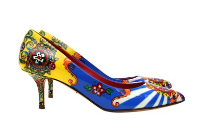 Lot 221 - Dolce & Gabbana Carretto Siciliano Print Heeled Pump - Size 36.5