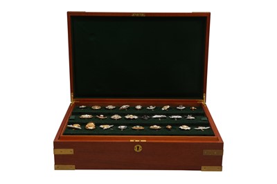 Lot 1685 - COLLECTION OF CAP BADGES