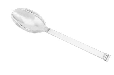 Lot 532 - A George VI ‘Arts and Crafts’ sterling silver preserve spoon, London 1945 by the Guild of Handicraft