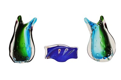 Lot 639 - PAIR OF MURANO GLASS FISH VASES