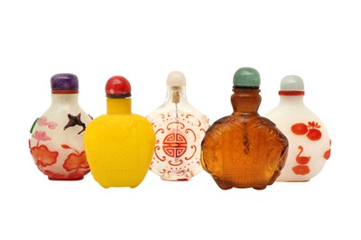 Lot 457 - A GROUP OF FIVE CHINESE BEIJING GLASS SNUFF BOTTLES