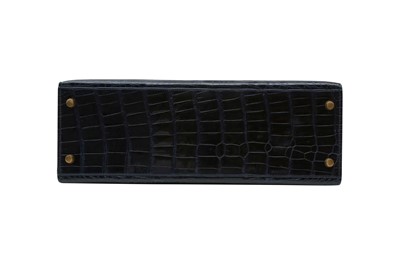 Lot 349 - λ Hermes Shiny Navy Porosus Crocodile Kelly Sellier 32