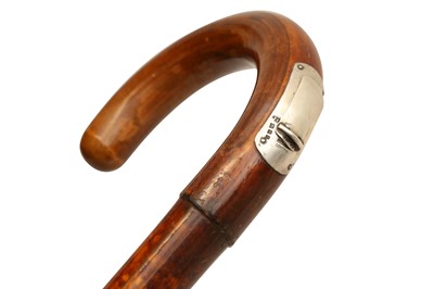 Lot 142 - A SYCAMORE AND SILVER MOUNTED HORSE MEASURING WALKING STICK