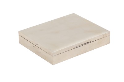 Lot 65 - AN ELIZABETH II STERLING SILVER CIGARETTE BOX, BIRMINGHAM 1960 BY HARMAN BROTHERS