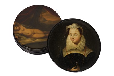 Lot 208 - A 19TH CENTURY PAPIER MACHE SNUFFBOX