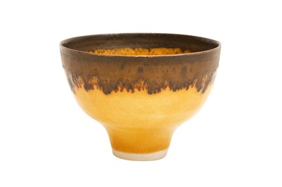 Lot 117 - DAME LUCIE RIE D.B.E. (BRITISH 1902-1995)