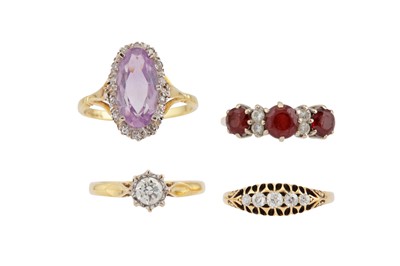 Lot 67 - A GROUP OF JEWELLERY