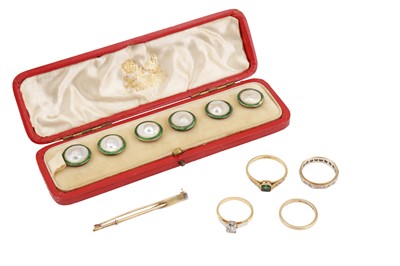 Lot 58 - A GROUP OF JEWELLERY