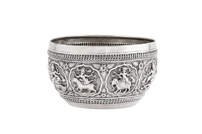 Lot 37 - A late 19th / early 20th century Anglo – Indian unmarked silver bowl, Madras circa 1900