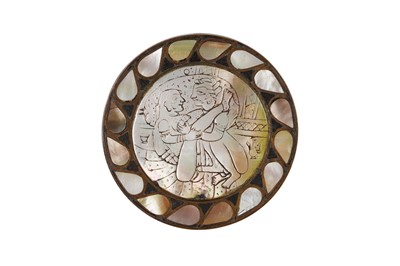 Lot 294 - AN INDIAN COPPER ALLOY SNUFFBOX WITH AN EROTIC SCENE