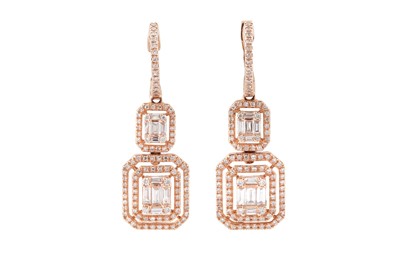 Lot 87 - A pair of diamond pendent earrings