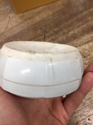 Lot 19 - A CHINESE QINGBAI BOX AND COVER