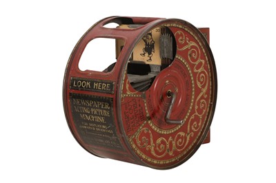 Lot 37 - Mini-Mutoscope: "Newspaper Acting-Picture Machine"
