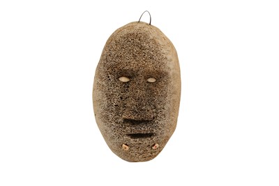 Lot 406 - AN ALASKAN INUIT SPIRIT MASK