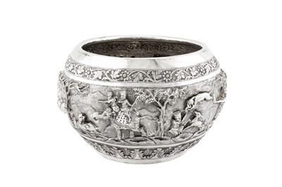 Lot 76 - A late 19th / early 20th century Anglo – Indian unmarked silver bowl, Lucknow circa 1900
