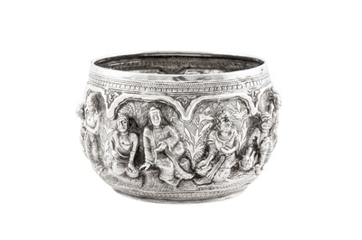 Lot 16 - An early 20th century Burmese unmarked silver small bowl, Mandalay circa 1910