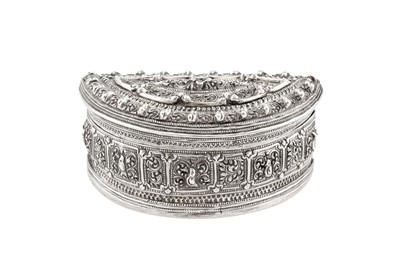Lot 5 - An early 20th century Burmese unmarked silver lime box, Shan States circa 1910
