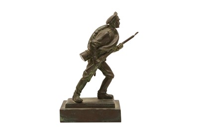Lot 353 - AN EARLY 20TH CENTURY BRONZE FIGURE OF A CZECH LEGION SOLDIER